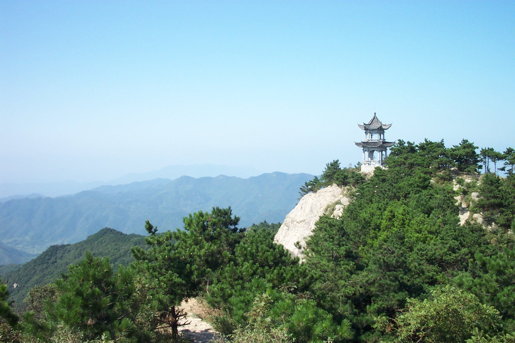 孝感市雙峰山旅游度假區(qū)管委會(huì)